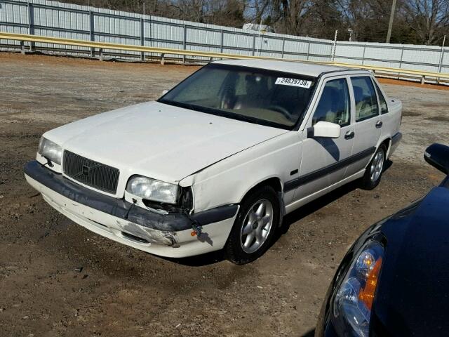 YV1LS5513T1283640 - 1996 VOLVO 850 BASE WHITE photo 2