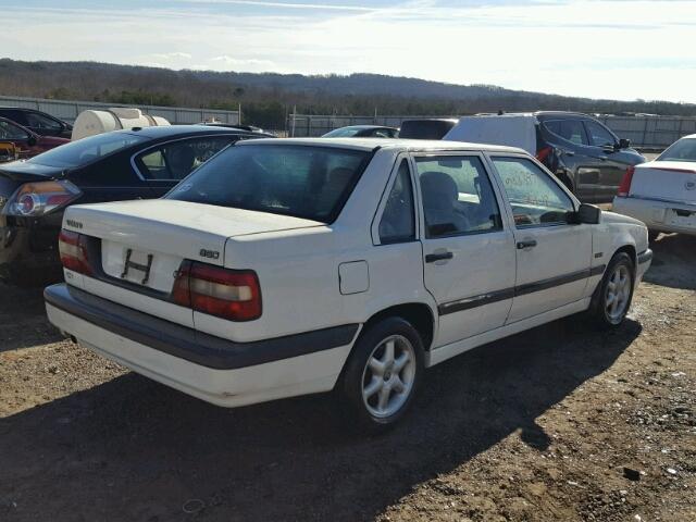 YV1LS5513T1283640 - 1996 VOLVO 850 BASE WHITE photo 4