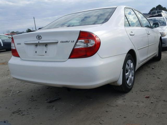 4T1BE32K12U115076 - 2002 TOYOTA CAMRY LE WHITE photo 4