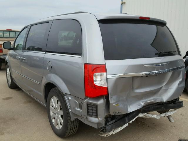 2C4RC1BG8GR299073 - 2016 CHRYSLER TOWN & COU SILVER photo 3