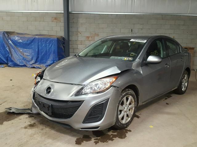 JM1BL1SG8A1286045 - 2010 MAZDA 3 I SILVER photo 2