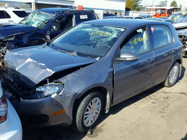 WVWDB7AJ2DW128058 - 2013 VOLKSWAGEN GOLF 银色 照片 2