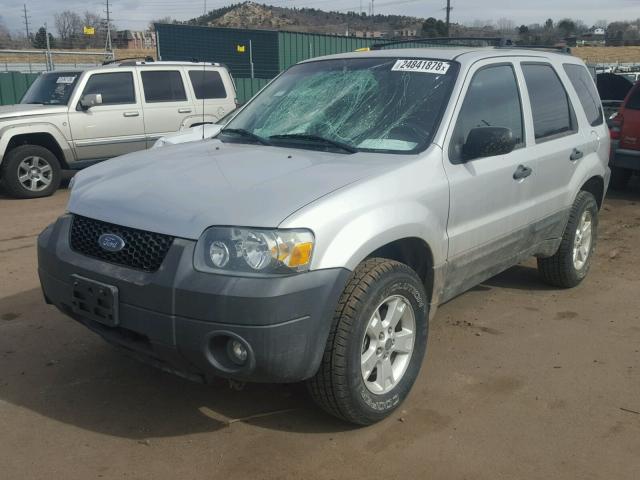 1FMYU93166KD35904 - 2006 FORD ESCAPE XLT SILVER photo 2