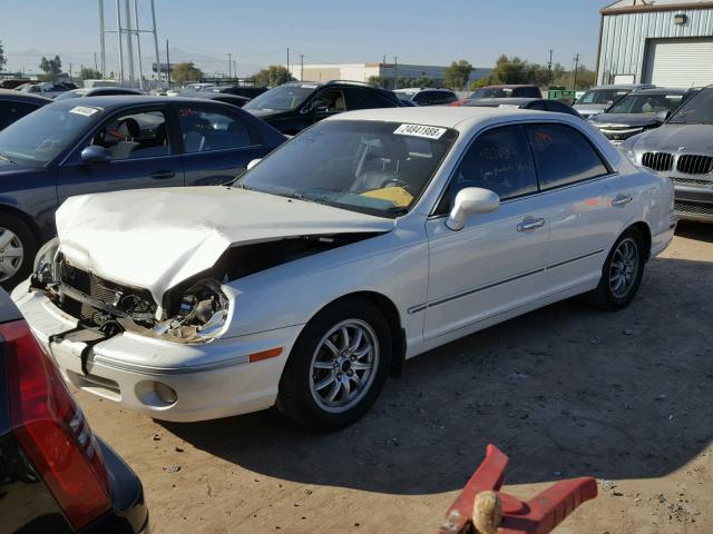 KMHFU45D91A134921 - 2001 HYUNDAI XG 300 WHITE photo 2