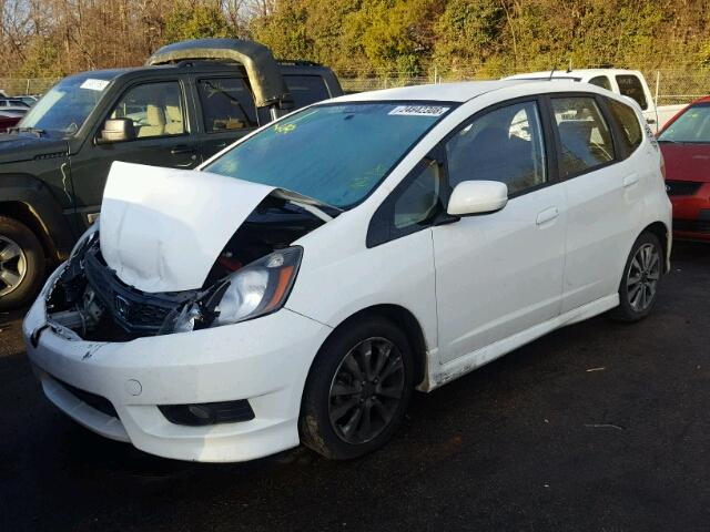 JHMGE8H57CC010489 - 2012 HONDA FIT SPORT WHITE photo 2