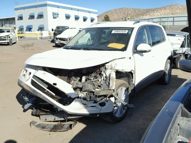 WVGAV7AX5AW503589 - 2010 VOLKSWAGEN TIGUAN S WHITE photo 2