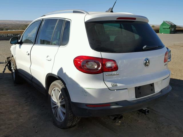 WVGAV7AX5AW503589 - 2010 VOLKSWAGEN TIGUAN S WHITE photo 3