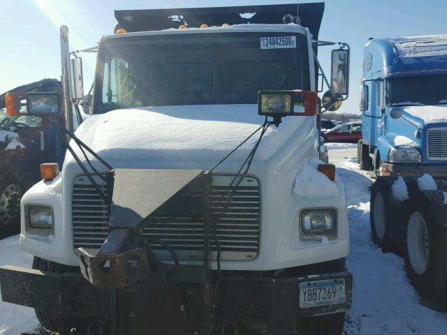 1FV6HJBA3XHA28067 - 1999 FREIGHTLINER MEDIUM CON WHITE photo 9