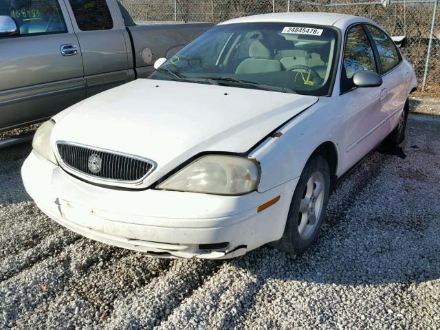 1MEFM50U32A646076 - 2002 MERCURY SABLE GS WHITE photo 2