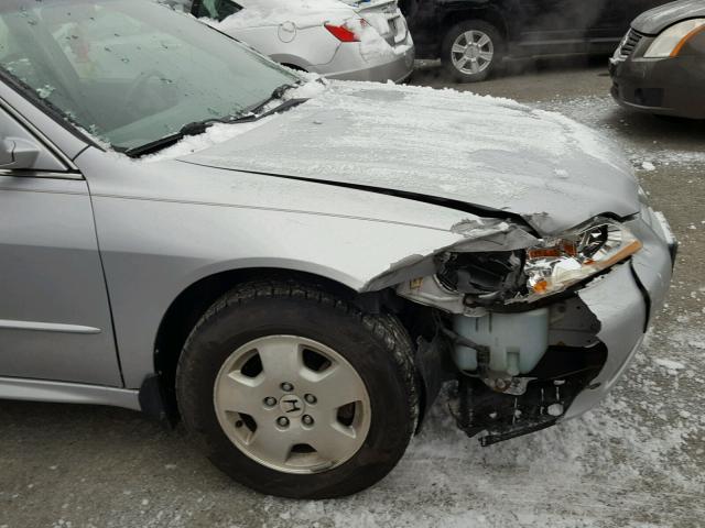 1HGCG16562A024058 - 2002 HONDA ACCORD EX SILVER photo 9