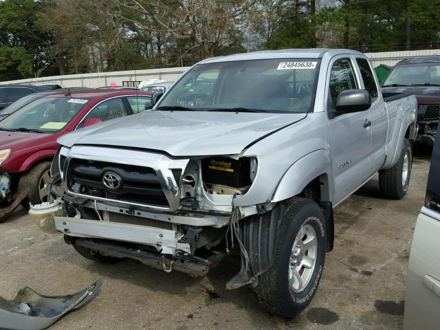 5TETU62N37Z326057 - 2007 TOYOTA TACOMA PRE SILVER photo 2