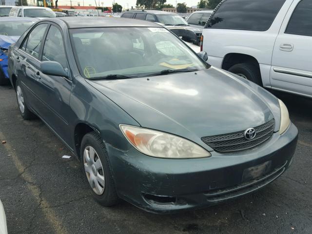 JTDBE32K120085850 - 2002 TOYOTA CAMRY LE GREEN photo 1