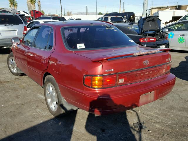 JT2SK12E4P0102728 - 1993 TOYOTA CAMRY LE RED photo 3