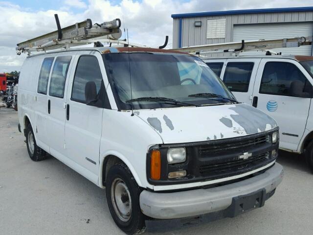 1GCFG25W311108607 - 2001 CHEVROLET EXPRESS G2 WHITE photo 1