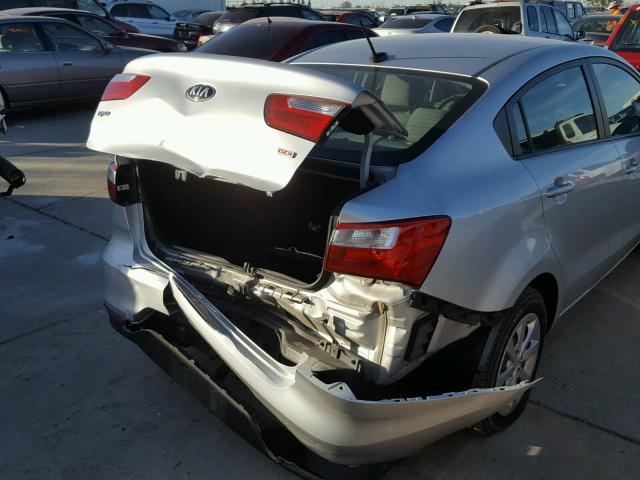 KNADM4A30G6564855 - 2016 KIA RIO LX Արծաթագույն լուսանկար 9