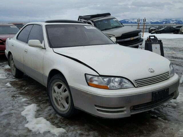 JT8VK13T7P0208610 - 1993 LEXUS ES 300 WHITE photo 1