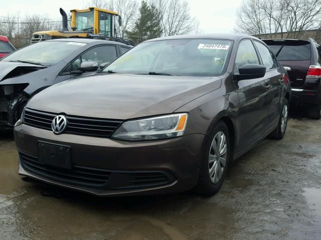 3VW2K7AJ1BM379087 - 2011 VOLKSWAGEN JETTA BASE ყავისფერი ფოტო 2