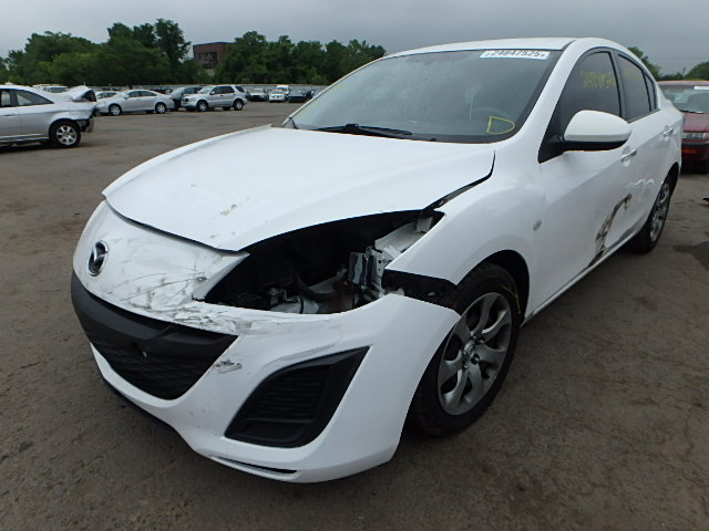 JM1BL1SF2A1250634 - 2010 MAZDA MAZDA3I WHITE photo 2