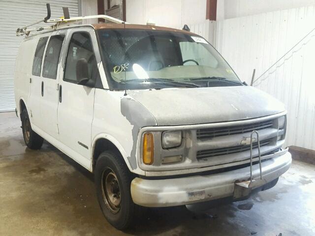 1GCHG35R711199146 - 2001 CHEVROLET EXPRESS G3 WHITE photo 1