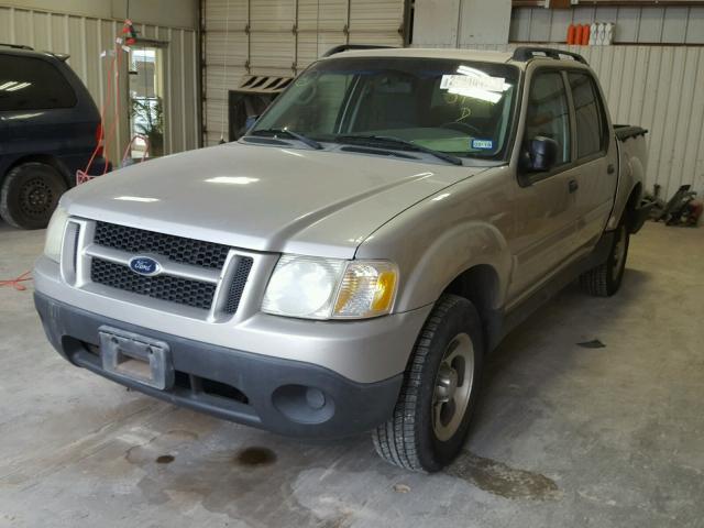 1FMZU67K04UB59570 - 2004 FORD EXPLORER S SILVER photo 2