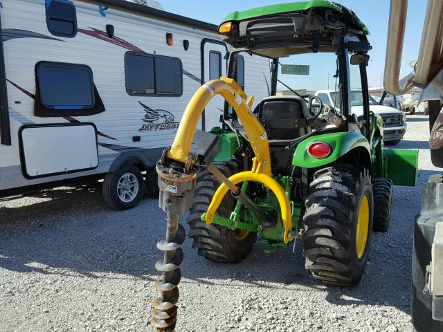 1P0H165XHGX011030 - 2016 JOHN DEERE TRACTOR GREEN photo 4