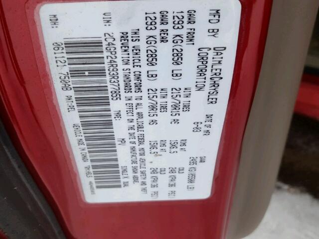 2C4GP24R93R377855 - 2003 CHRYSLER TOWN & COU RED photo 10