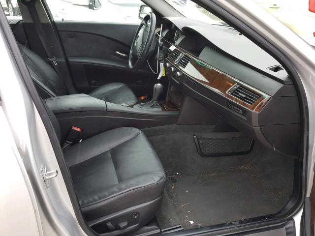 WBANF33557CS39112 - 2007 BMW 525 XI Արծաթագույն լուսանկար 5