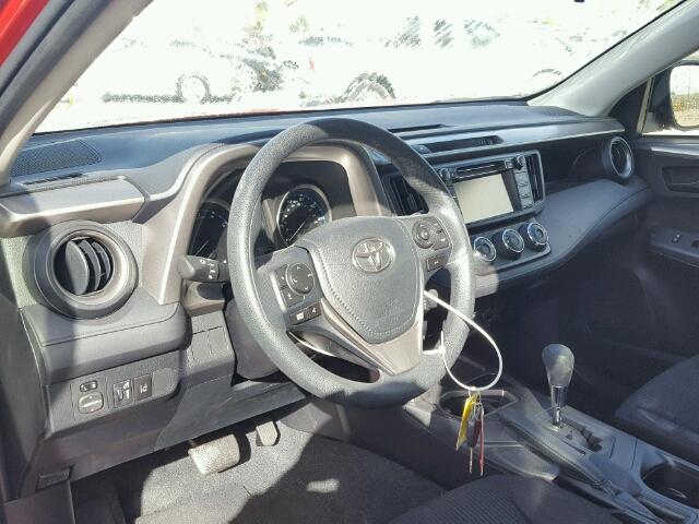 JTMZFREVXHJ119193 - 2017 TOYOTA RAV4 LE Qırmızı foto 9