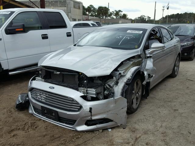 3FA6P0H73FR219539 - 2015 FORD FUSION SE SILVER photo 2