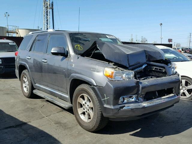 JTEZU5JR2B5021682 - 2011 TOYOTA 4RUNNER SR CHARCOAL photo 1