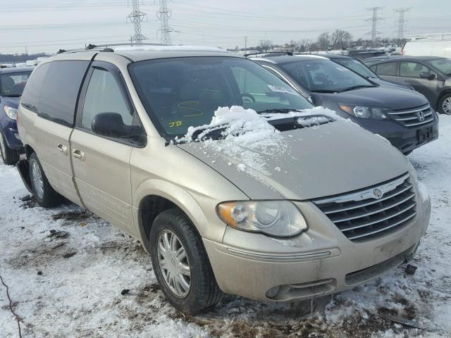 2A8GP64L16R829636 - 2006 CHRYSLER TOWN & COU GOLD photo 1