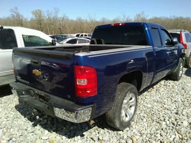 1GCRCSE0XDZ147978 - 2013 CHEVROLET SILVERADO BLUE photo 4