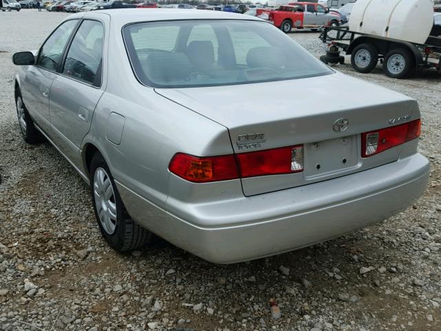 4T1BG22KX1U803628 - 2001 TOYOTA CAMRY CE SILVER photo 3