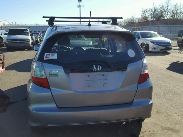 JHMGE8H49AS022704 - 2010 HONDA FIT SPORT GRAY photo 9