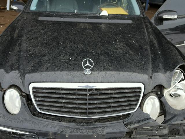 WDBUF65J45A652088 - 2005 MERCEDES-BENZ E 320 BLACK photo 7