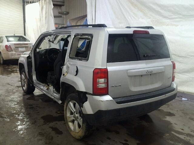 1J4NF1GB6BD274343 - 2011 JEEP PATRIOT SP SILVER photo 3