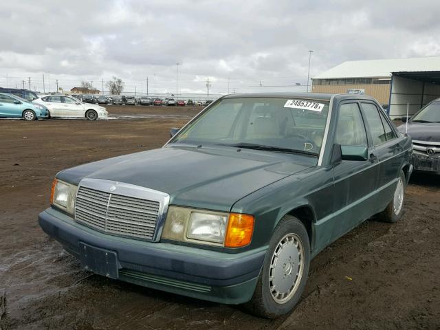 WDBDA29D2PG030505 - 1993 MERCEDES-BENZ 190 E 2.6 GREEN photo 2