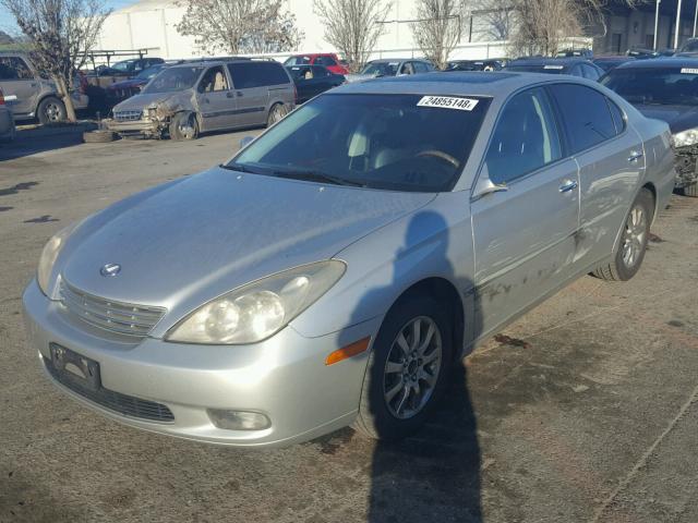 JTHBF30G225006618 - 2002 LEXUS ES 300 SILVER photo 2