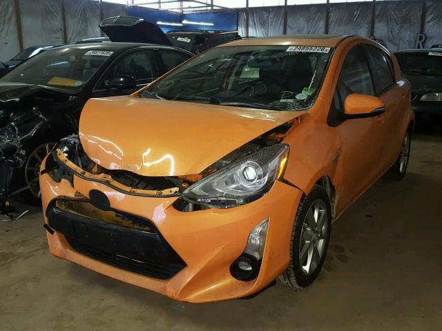 JTDKDTB39F1091326 - 2015 TOYOTA PRIUS C ORANGE photo 2