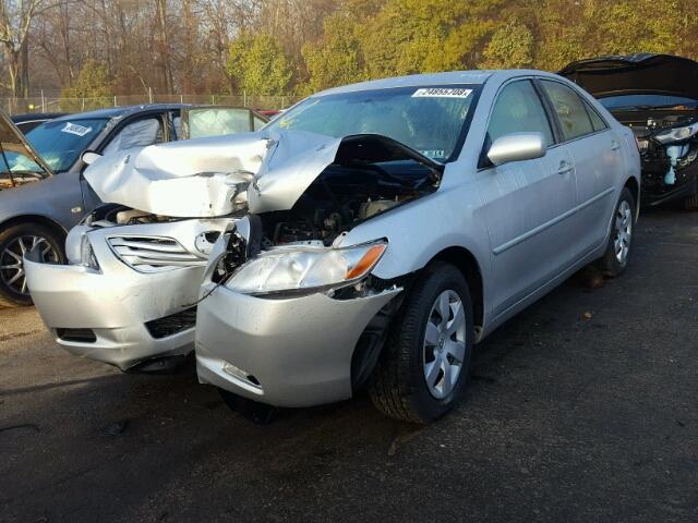 4T1BE46K27U561700 - 2007 TOYOTA CAMRY NEW SILVER photo 2