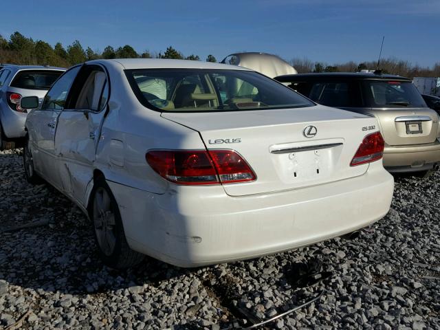 JTHBA30G355102258 - 2005 LEXUS ES 330 WHITE photo 3