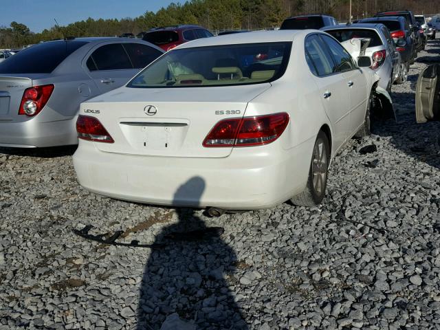 JTHBA30G355102258 - 2005 LEXUS ES 330 WHITE photo 4