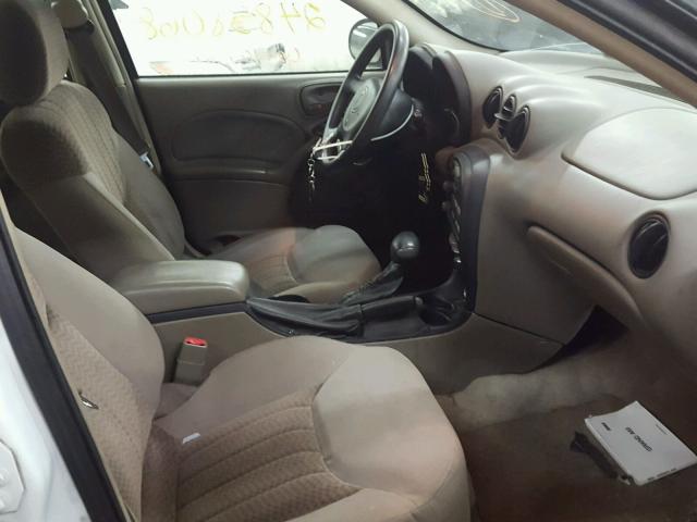 1G2NE52E45M139615 - 2005 PONTIAC GRAND AM S WHITE photo 5