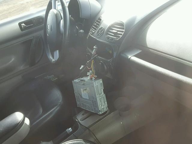 3VWDD21C61M461452 - 2001 VOLKSWAGEN NEW BEETLE 银色 照片 9