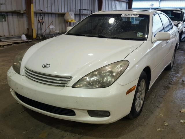 JTHBA30GX45052716 - 2004 LEXUS ES 330 WHITE photo 2