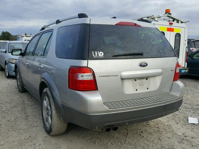 1FMDK02127GA17641 - 2007 FORD FREESTYLE SILVER photo 3