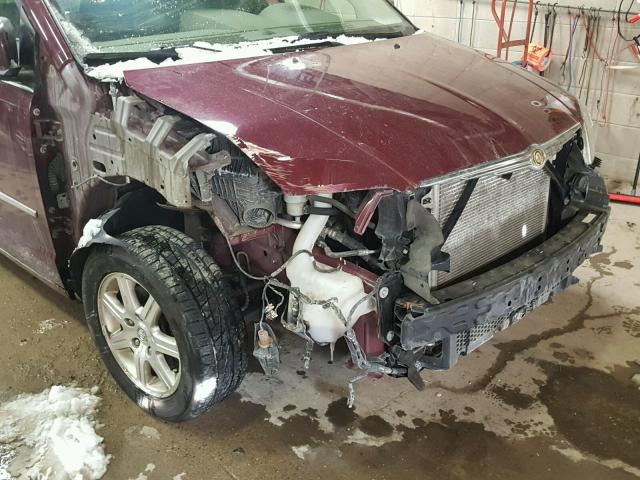 2A8HR54109R635580 - 2009 CHRYSLER TOWN & COU MAROON photo 9