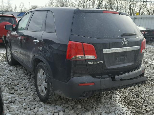 5XYKT3A19BG064561 - 2011 KIA SORENTO BA BLACK photo 3