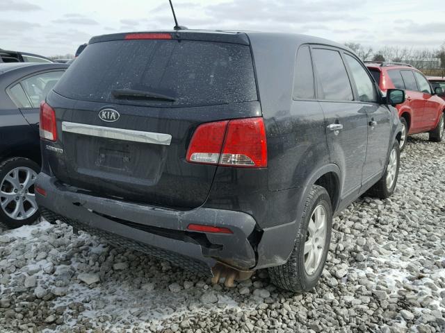 5XYKT3A19BG064561 - 2011 KIA SORENTO BA BLACK photo 4