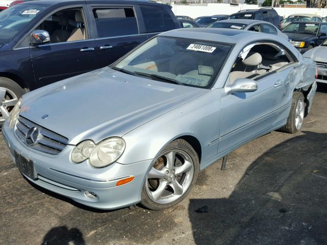 WDBTJ65J55F165981 - 2005 MERCEDES-BENZ CLK 320C GRAY photo 2